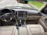 A picture of FOR SALE Well maintained and neatly used 2004 Toyota Landcruiser