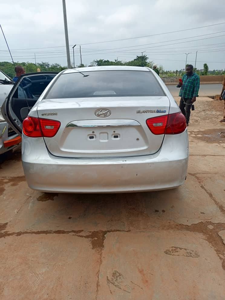 A picture of Fast fingers today deal money needed asap Hyundai Elantra 08