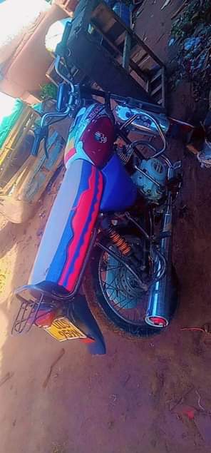 A picture of Motorcycle Bajaj boxer 100cc