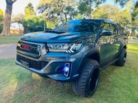 used toyota hilux