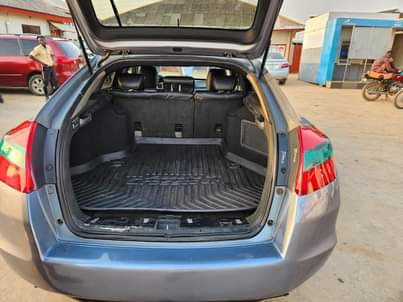 A picture of Honda Accord crosstour 2010 model