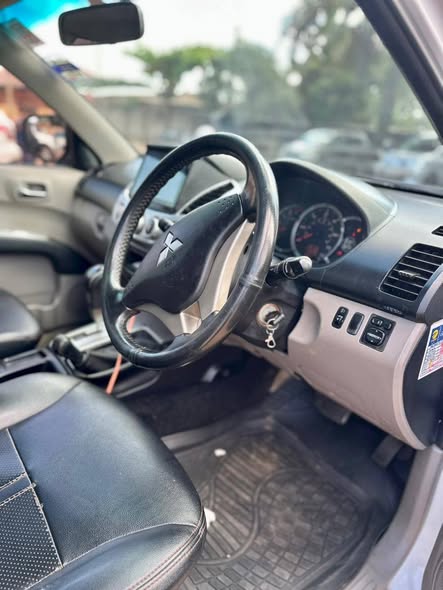 A picture of L200