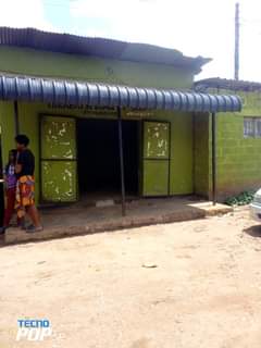 shops