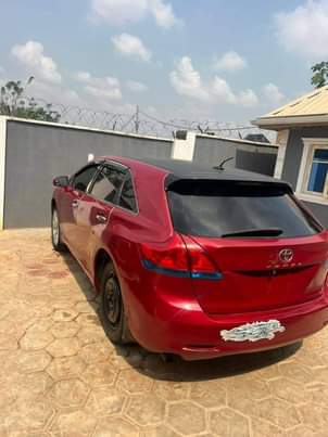 A picture of Toyota venza 2010 4plugs