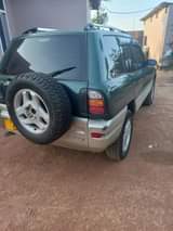 A picture of Toyota Rav 4 inauzwa
