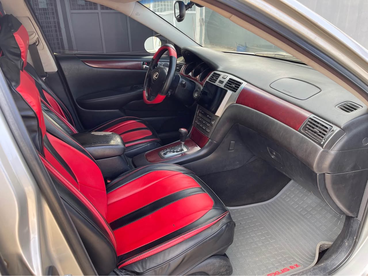 A picture of Lexus ES300 2003