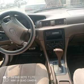 A picture of Toyota Camry tiny light Sound engine and gearbox Good body