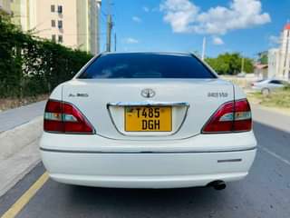 A picture of TOYOTA BREVIS