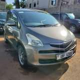 A picture of TOYOTA RACTIS 2005 Q9M