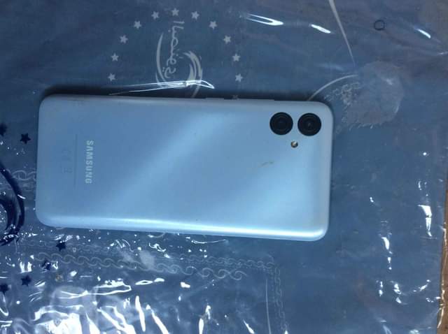 A picture of Samsung 64gb and 6 ram on sale