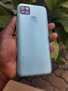 A picture of Infinix hot10i