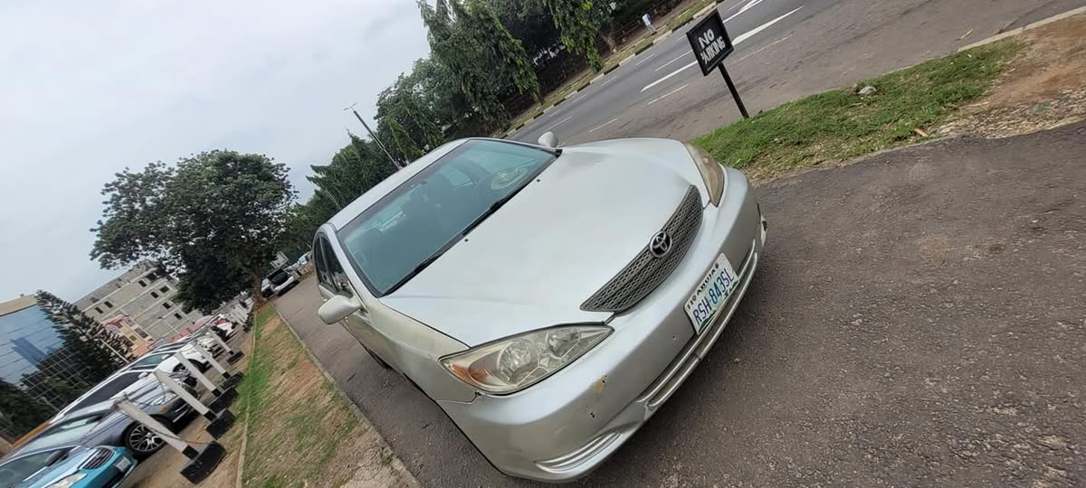 A picture of Toyota camry 2003