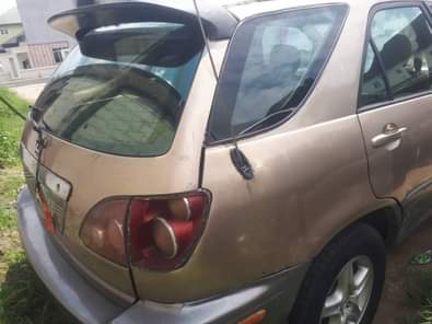 A picture of PRICE 1 850M NAIRA BUYER SETTLE AGENT 200K LEXUS RX300