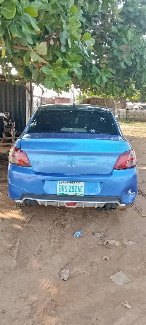 A picture of PEUGEOT 301