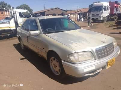 classifieds/cars mercedes