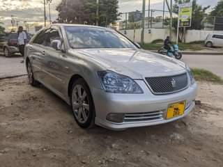 A picture of TOYOTA CROWN 0620356906