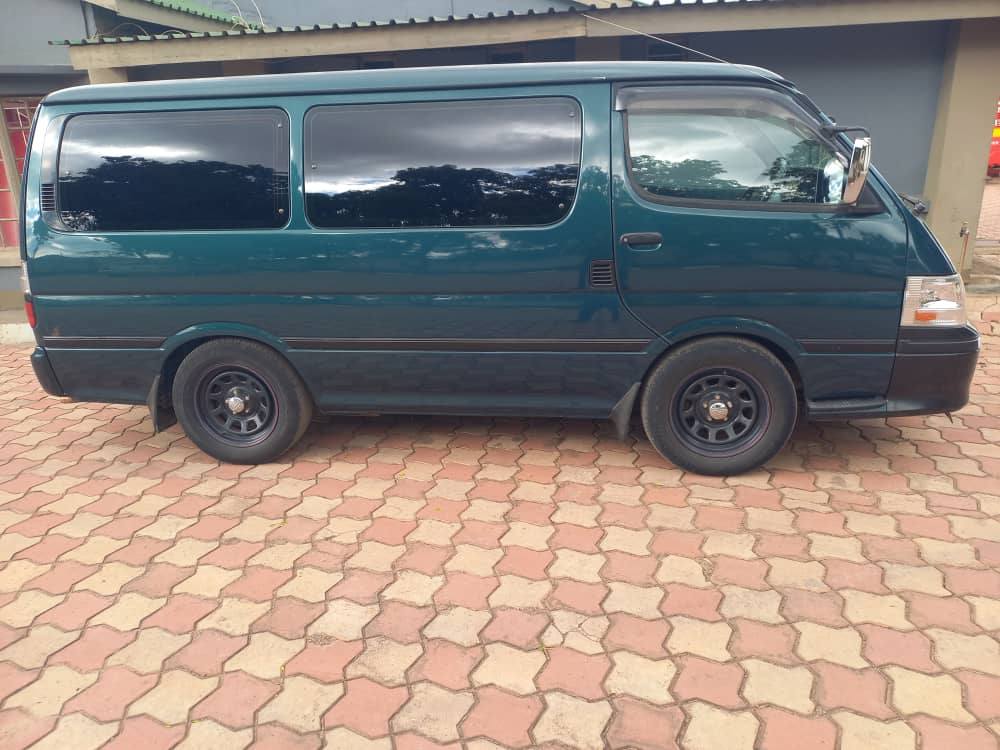 A picture of Hiace 0978149170