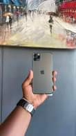 A picture of NAUZA IPHONE 11 PRO TSH 550 000 NIPIGIE 0718702567