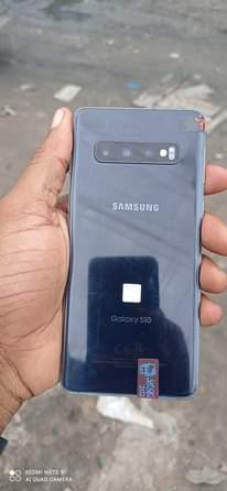 A picture of SAMSUNG GALAXY S10