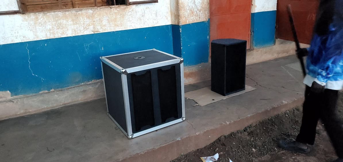 speakers