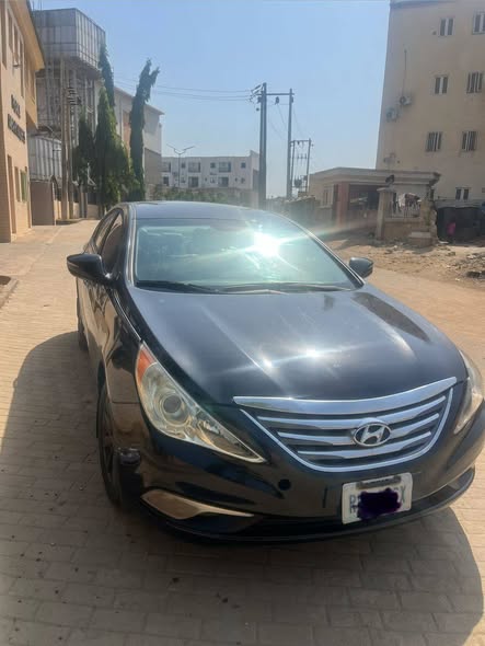 A picture of Hyundai Sonata 2013 Model for sale