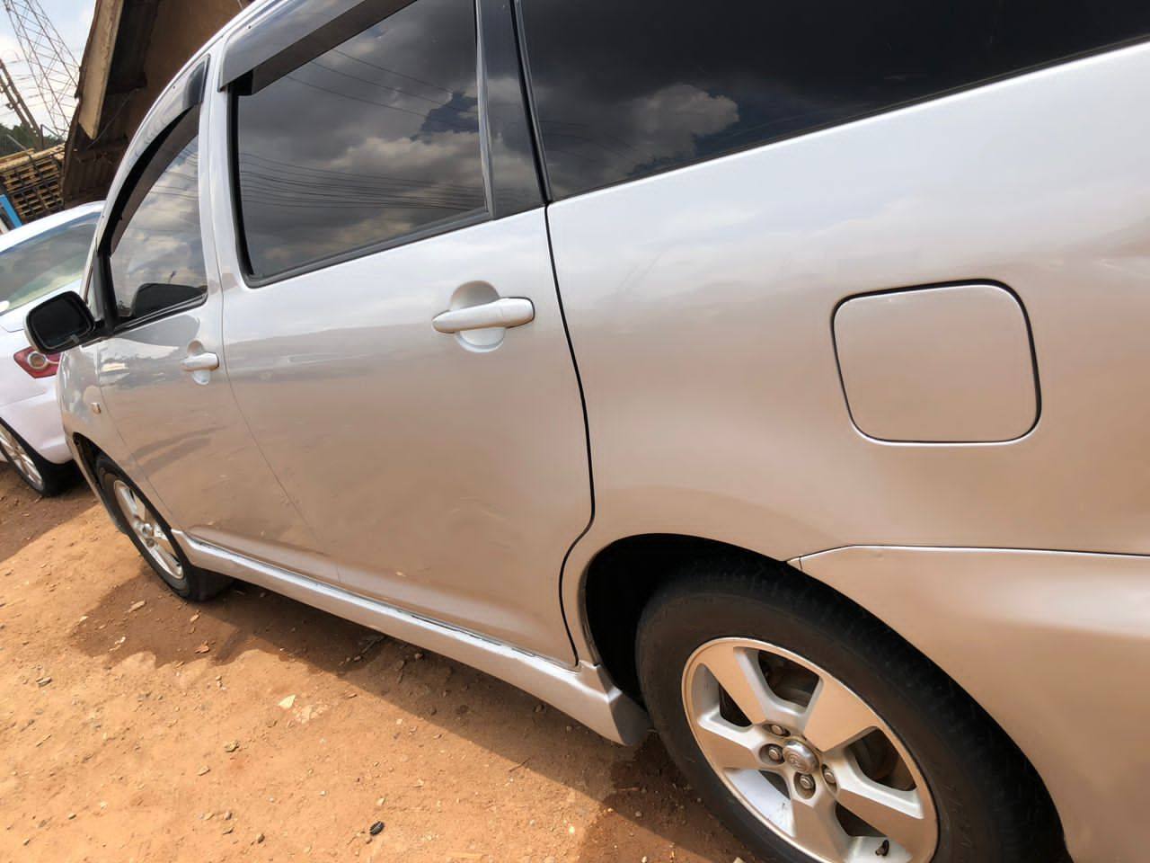 A picture of Toyota wish 2008 super 22M UBL
