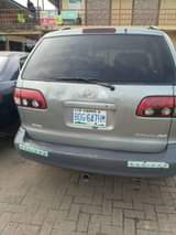 A picture of 2000 Toyota Sienna Sienna
