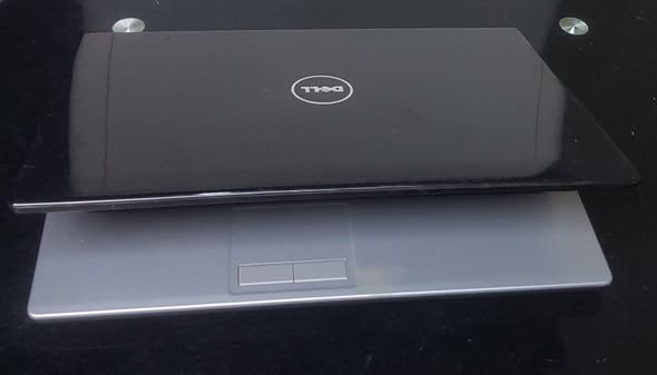 A picture of Dell laptop