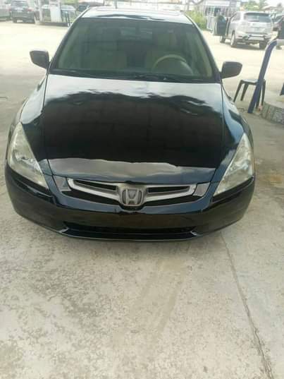 A picture of 2004 HONDA Accord Alloy
