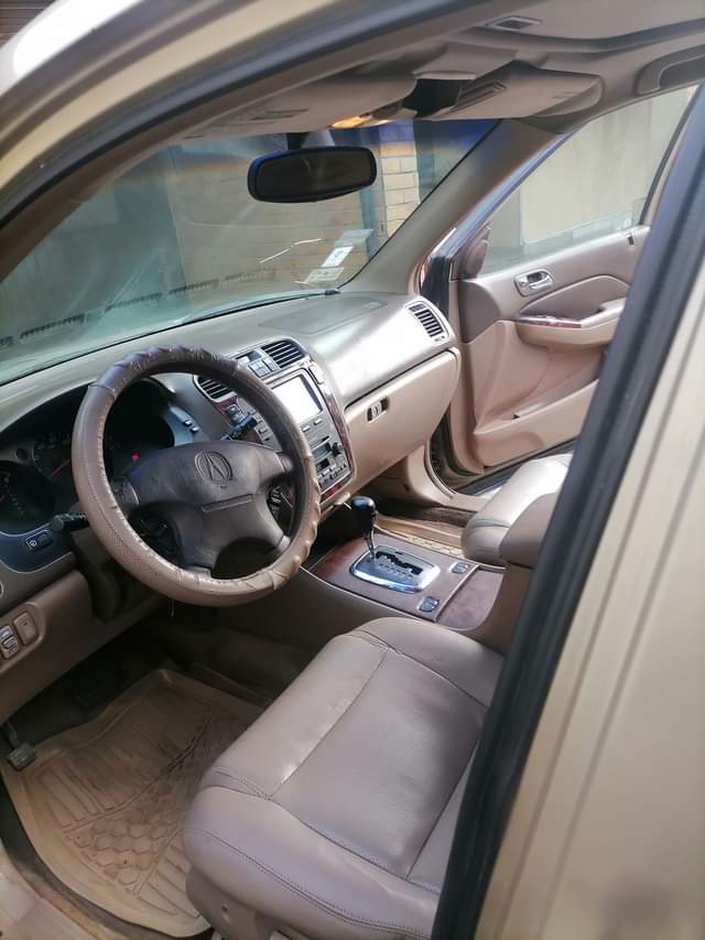 A picture of ACURA MDX