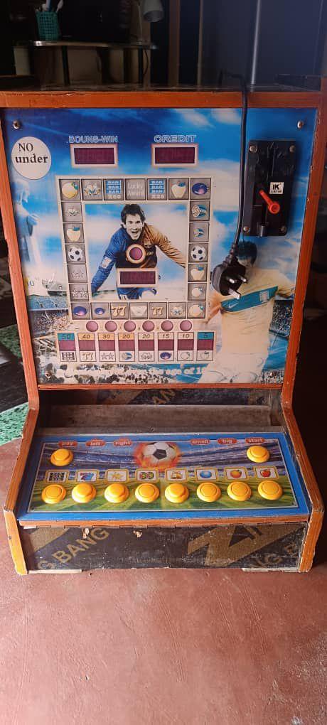 A picture of Coin machine