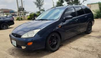 A picture of Ford focus wagon 2005 model automatic Transmission 4 sale Clean