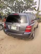 A picture of 2004 Toyota Highlander Sound V6 engine Gear Ac working neat
