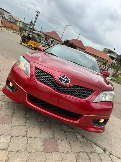 A picture of Tokunbo 2011 Toyota Camry sport pure first body pan V4