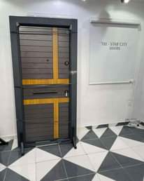 A picture of Solid Foreign doors