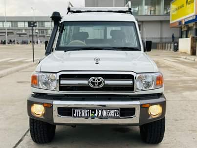 A picture of Land crusee for sale call 0657633355