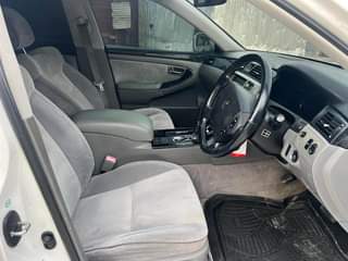 A picture of TOYOTA CROWN ATHLETE