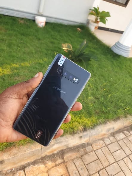 A picture of Samsung galaxy s10