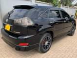 A picture of TOYOTA HARRIER