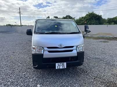 used toyota hiace