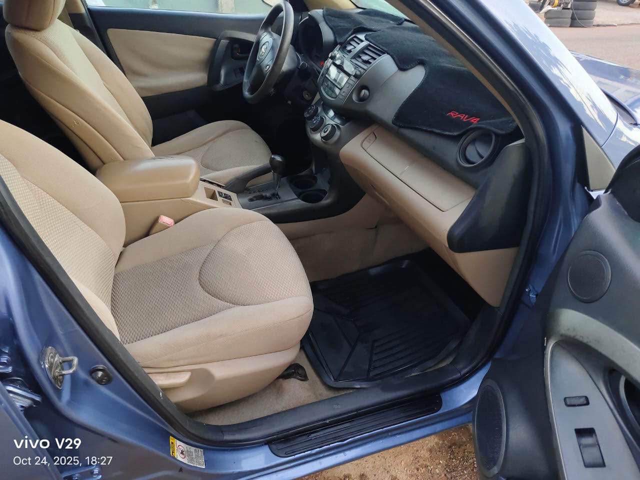 A picture of another good deal Toyota RAV4 2011 model engine gear ac