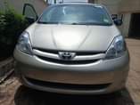 A picture of 06 Toyota Sienna