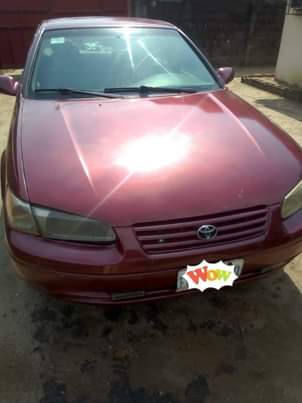 A picture of 1999 Toyota Camry