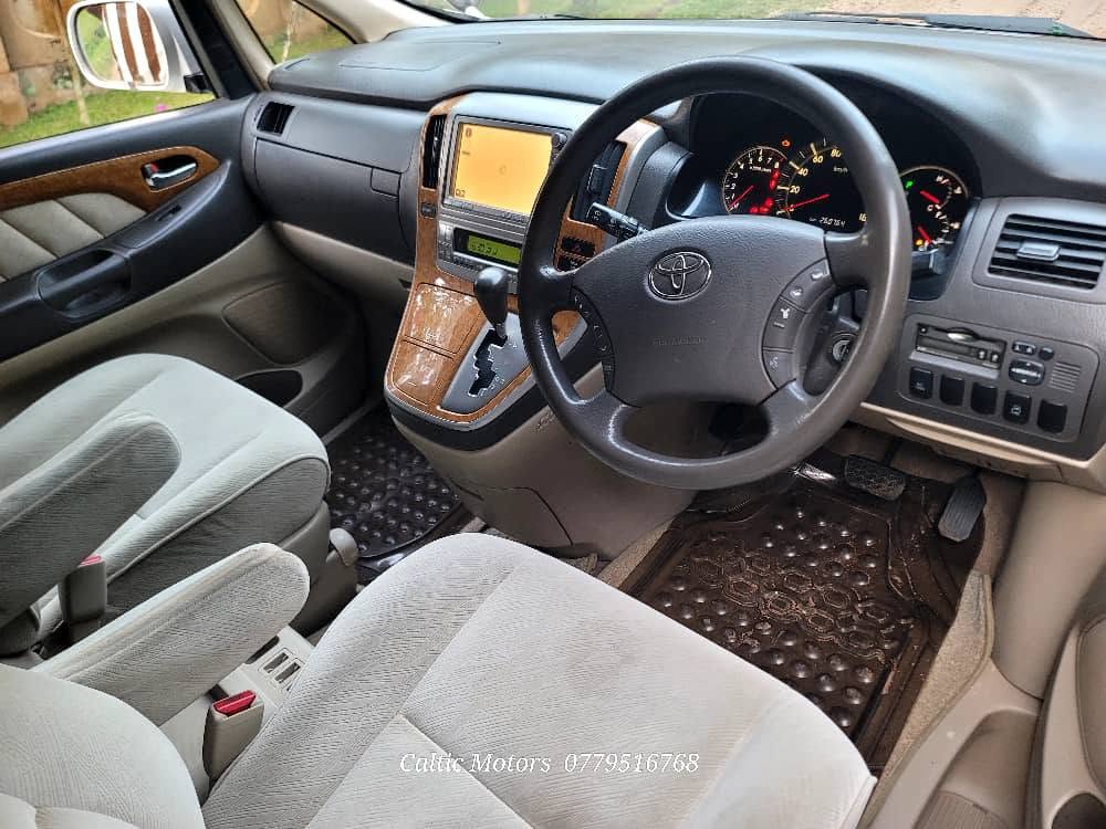 A picture of TOYOTA ALPHARD