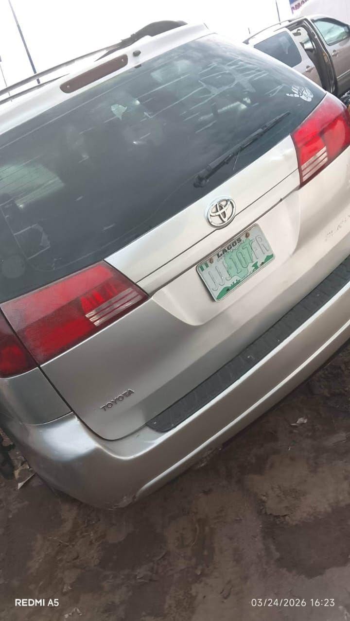 A picture of Car