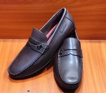 A picture of Good Quality Moccasins at 150k