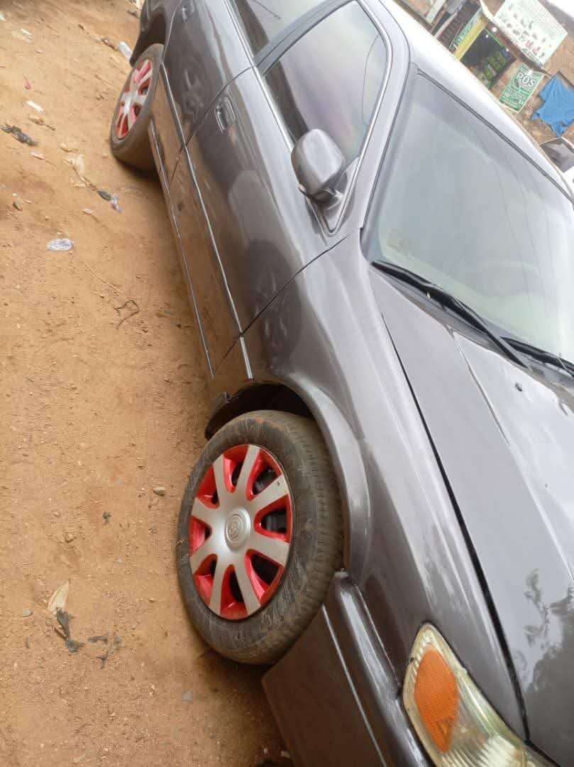 A picture of 2002 Toyota camry