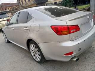 A picture of IS250