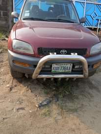 A picture of TOYOTA RAV4