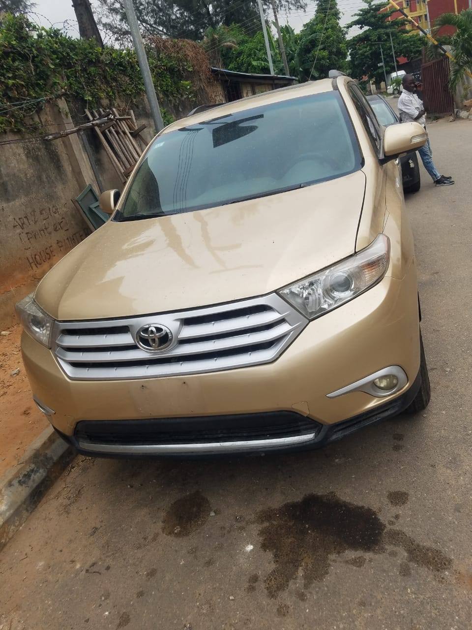 A picture of 2010 Toyota Highlander 09030746449
